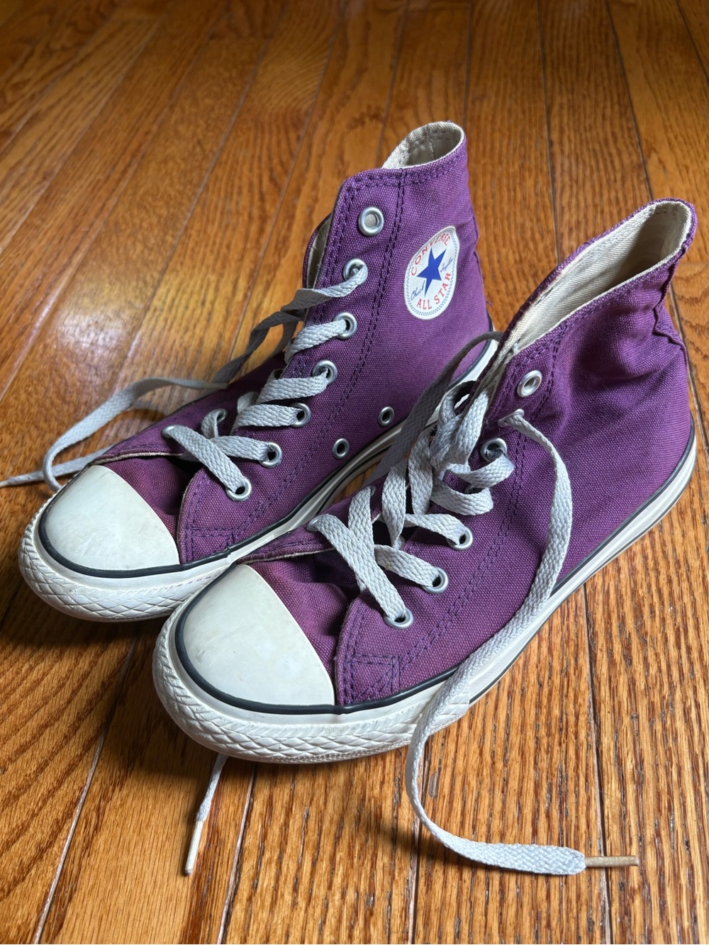 Purple Converse High-Top Sneakers Kids Size 2